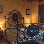 Torrenieri Da Alessandro Farm stay *