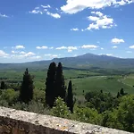 Torrenieri Da Alessandro Farm stay
